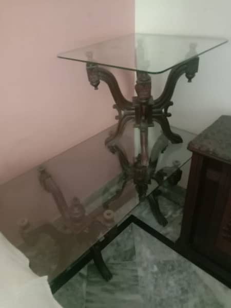 three pairs of glass table condition like new 10/10 0