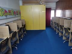 17 seats call center with system & internet