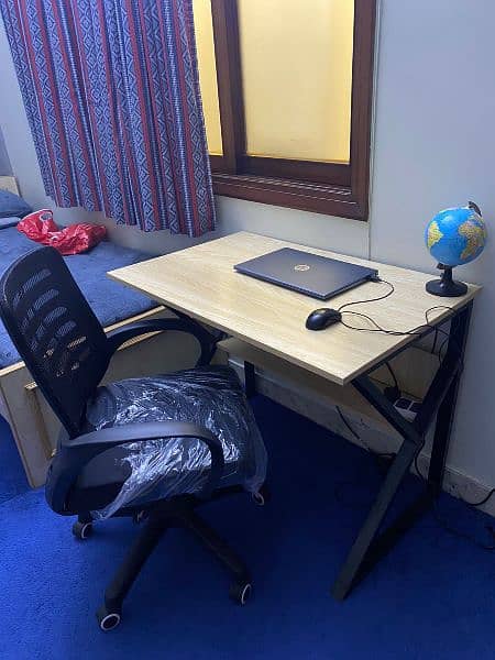 Study, gaming table, computer, meeting desk & executive office table 11