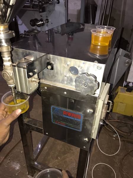 Filling Machine For Liquid juice Water Paste Cream Packing Machine 5