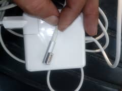 apple charger 0