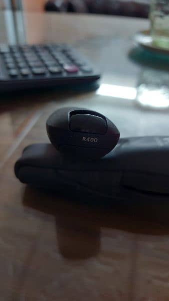 LOGITECH R400 LASER PRESENTATION REMOTE 6