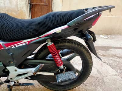 Honda CB 150F 12