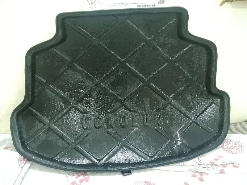 Toyota Corolla trunk tray mat - 0,3,2,1,4,2,4,0,8,8,1 0