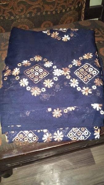 handi craft multani embroidery chadar (shawl) in very good condition 1