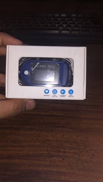 pulse Oximeter Fingertips 2