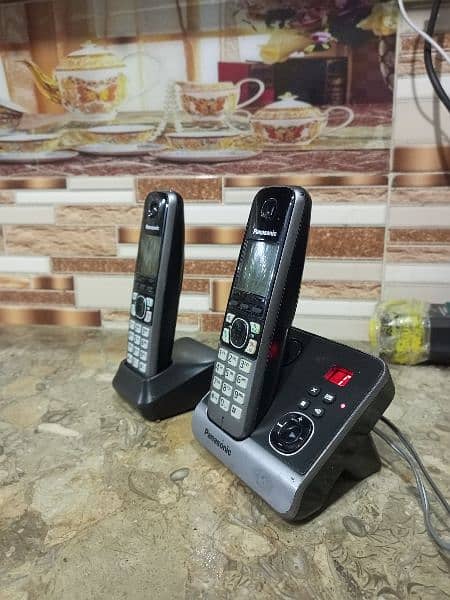 UK imported Panasonic twin cordless phone with intercom answer machine 4