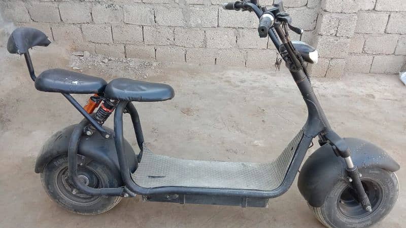 sports electric scutar 60 volt 1500 wat 0