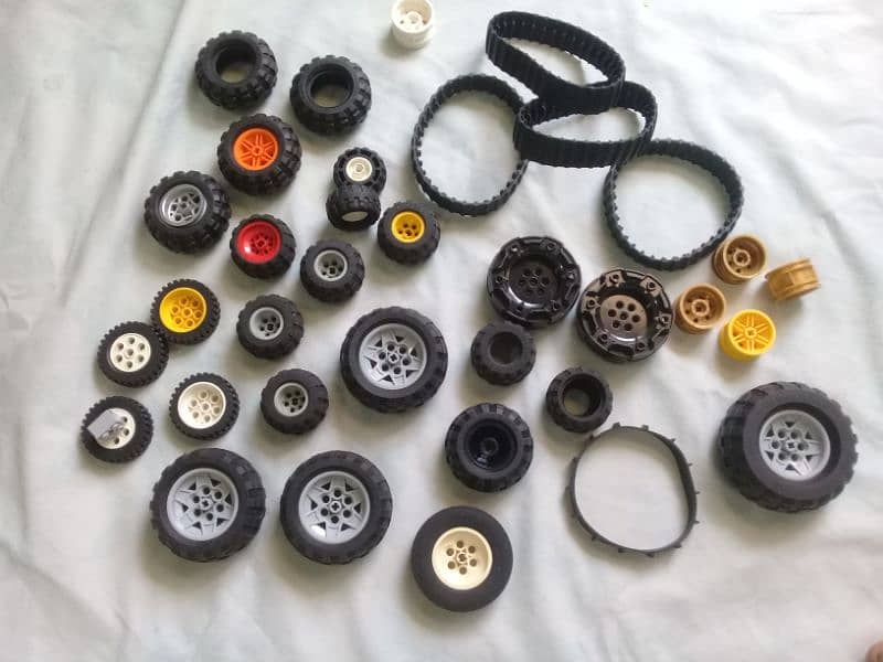 Ahmad's Lego Technic parts and accessories in diffrent prices 6