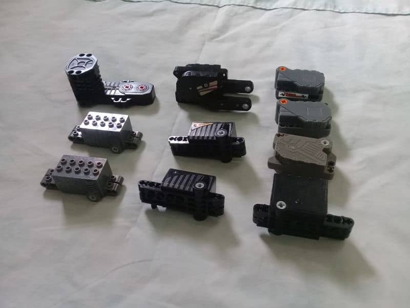 Ahmad's Lego Technic parts and accessories in diffrent prices 9