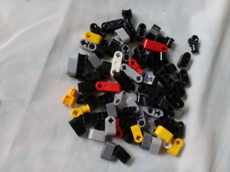 Ahmad's Lego Technic parts and accessories in diffrent prices 12