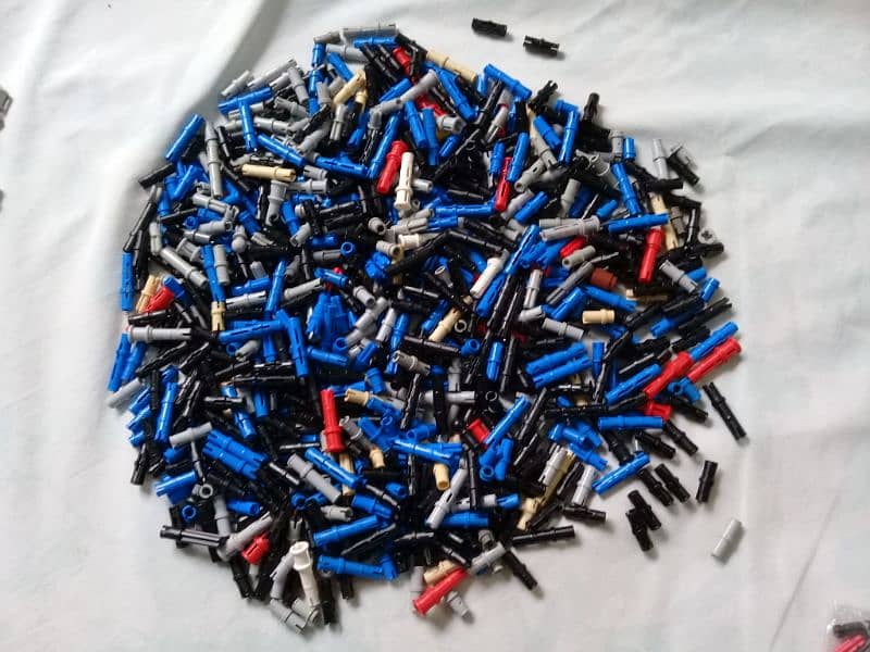 Ahmad's Lego Technic parts and accessories in diffrent prices 13