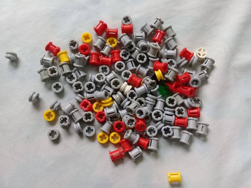 Ahmad's Lego Technic parts and accessories in diffrent prices 18