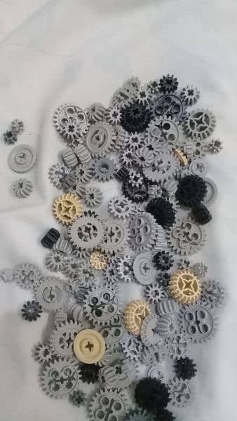 Ahmad's Lego Technic parts and accessories in diffrent prices 19