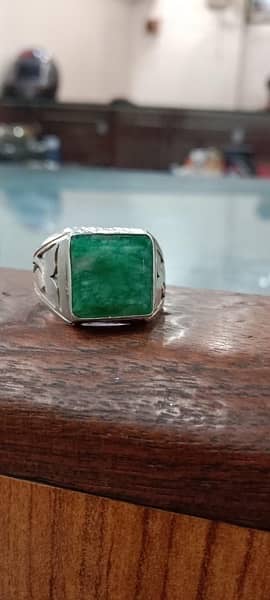 Natural Emerald (Zamarud) stone ring full silver 8