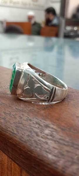 Natural Emerald (Zamarud) stone ring full silver 9