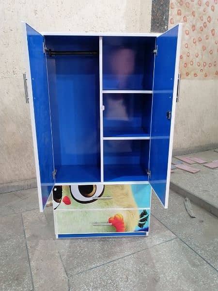 ready stock cupboard 5 feet x2.5 feet size 8