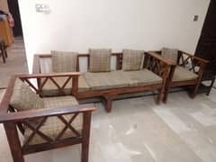 Sofa Set For Sale. . (5 Seater)