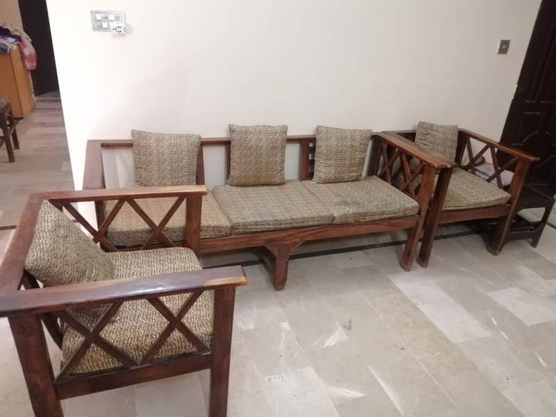 Sofa Set For Sale. . (5 Seater) 0