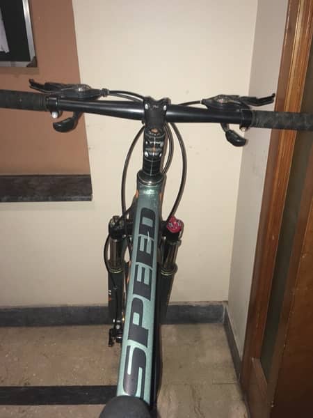 26 inch Aluminum frame slightly used SPEED cycle 5