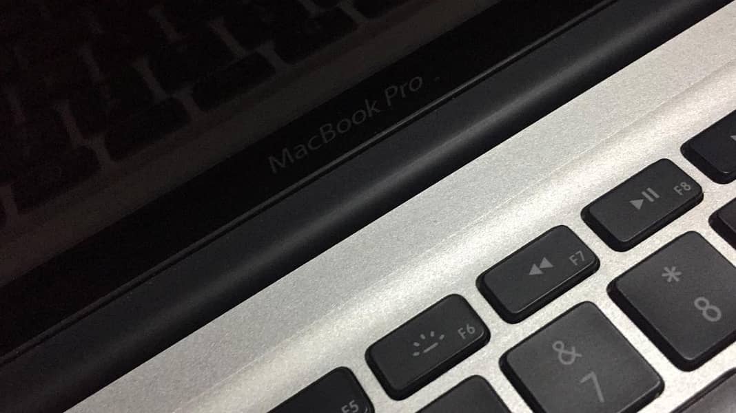 MacBook Pro (15-inch) i7 2nd Gen 8/256 0