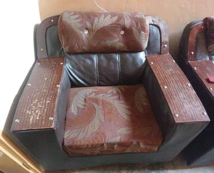 Sofa set for saale 1