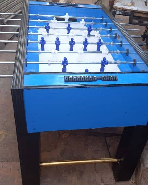 Arcade video game foosball football 11