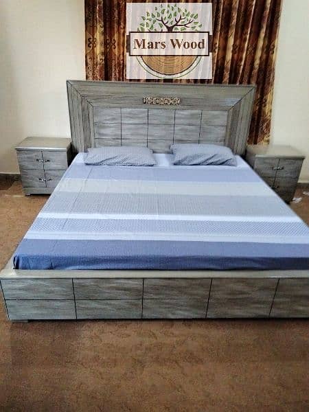 king size bed Italian design wooden 4