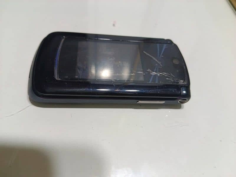 Motorola v8 6