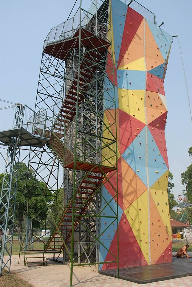 Climbing Walls, Holds & Climbing Equipment 13