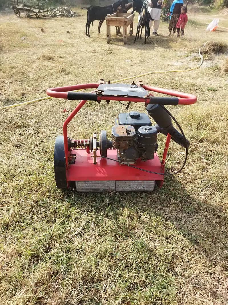 Grass cutter/lawn mower - Gardening machine 2
