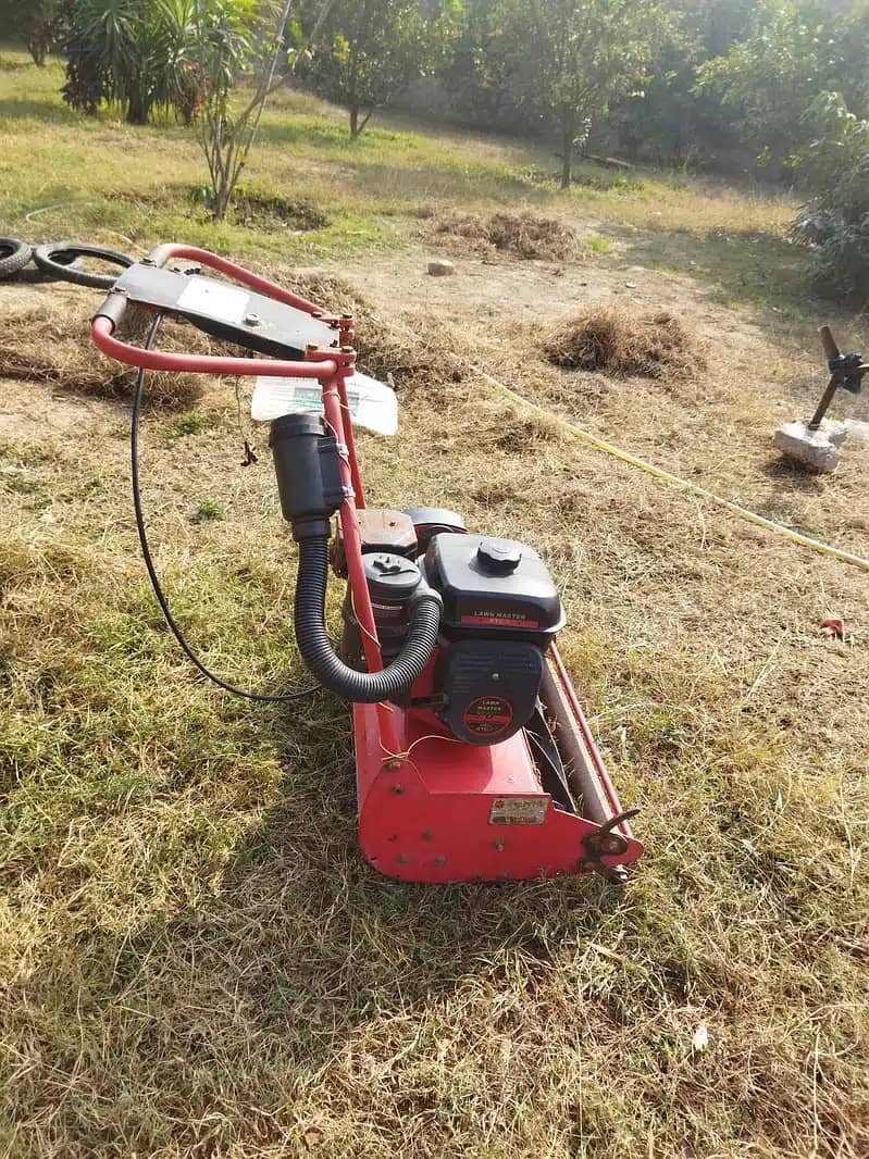 Grass cutter/lawn mower - Gardening machine 3