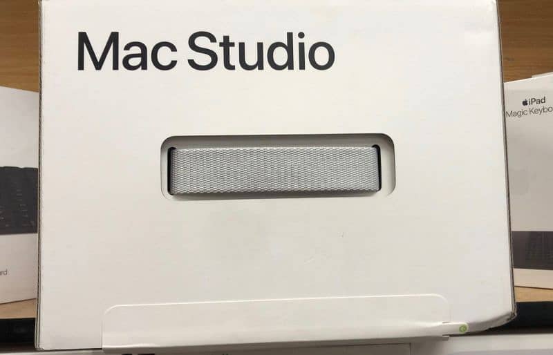 Apple Mac studio M1 Ultra and M2 Max 64GB RAM 1TB SSD 12/30-C CPU 0