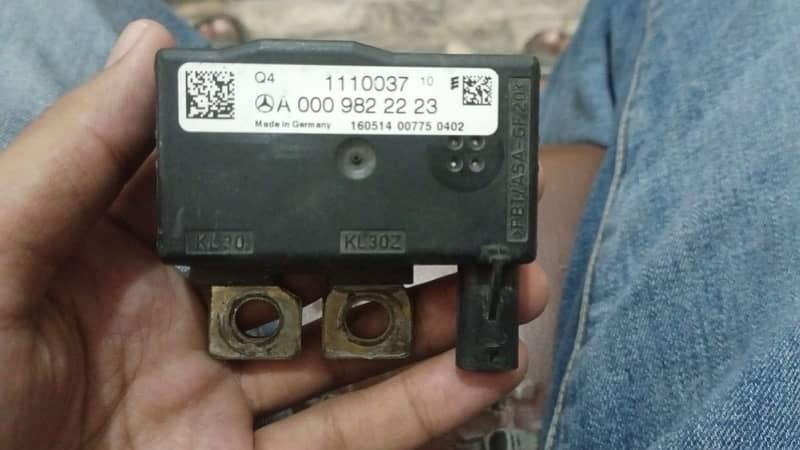 Mercedes Benz W204 Battery Control Unit Available 0