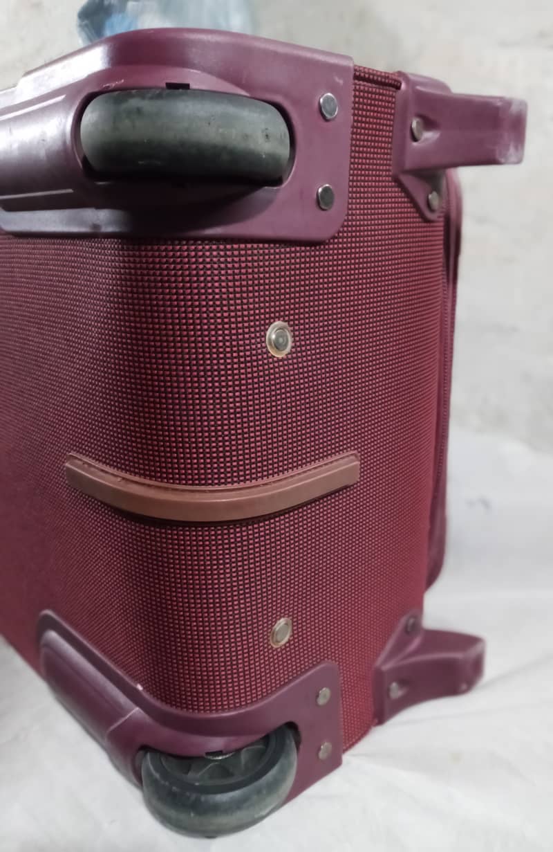 Cabin Size Luggage Traveling Bag / 20" Inch to 10 kg 5