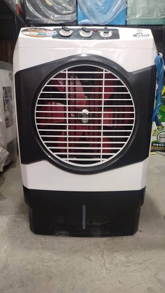 plastic air cooler with cooling pad and bottles 9