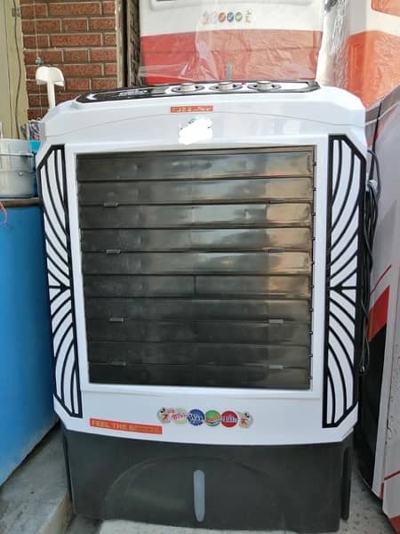 plastic air cooler with cooling pad and bottles 14