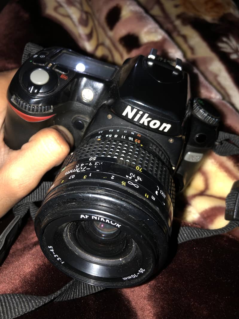 Nikon D80 0