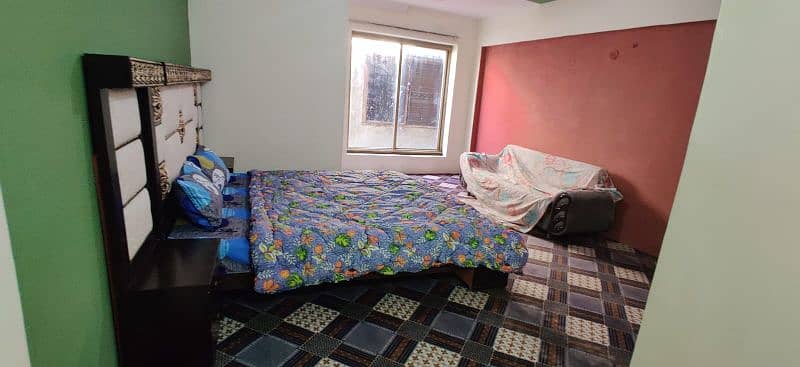 Hotel GPO mall road 14 rooms attach bath ideal location. 8