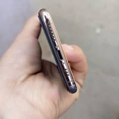 xs