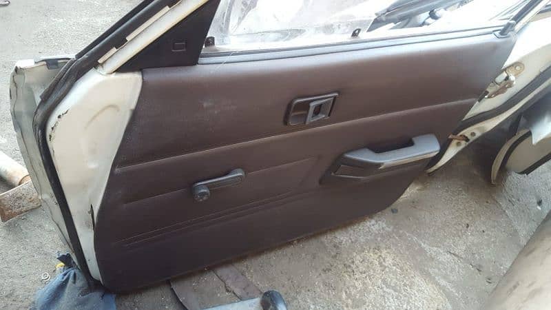 Toyota Corona 1983 Japanese Complete Doors Forsale 2