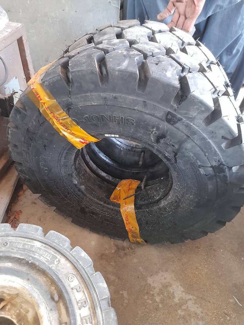 ADVANCE 6.50. 10 Brand New Tires for Sale in Karachi Pakistan 3