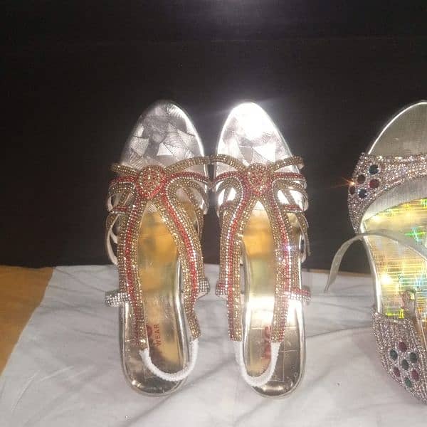 Bridal Shoes (Shaadi k leye Jutay) 1