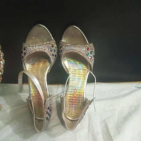 Bridal Shoes (Shaadi k leye Jutay) 2