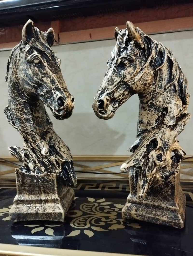 Elegant Design Horses pair 3