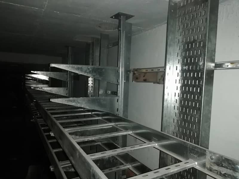 Cable Ladder Perforated Duct Mesh Unistrut and cable channel route 14