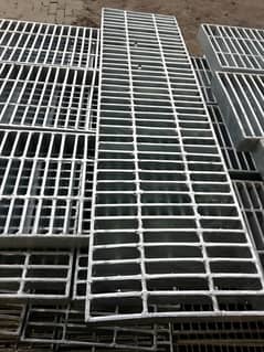 Grating platform/ Structures in pakistan/ Solar structure/