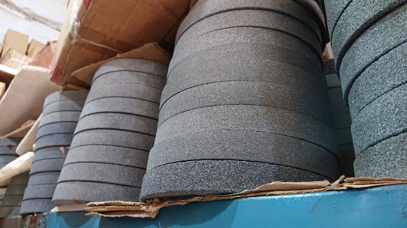 wholesale Dealer in Cutting and grinding wheels for Metal, S. s 3