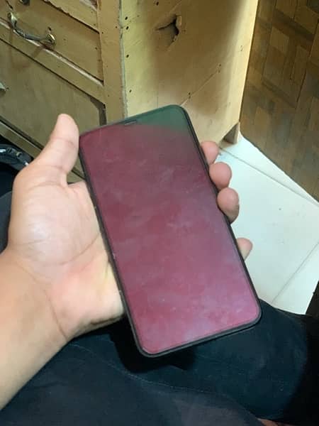 iphone 11promax non active waterpack84health10/9 sidescreatchhai minor 0