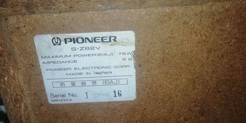 PIONEER AMPLIFIER 530WATT ND PIONEER SPEEKER 75+75 WATTS 8
